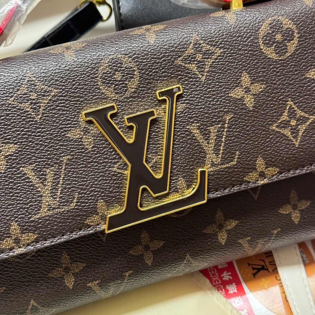Luxe Texture Leather Handbag