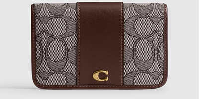 ✨ COACH® Essential Slim Card Wallet – Timeless Fall Elegance | Now on a Major Sale!